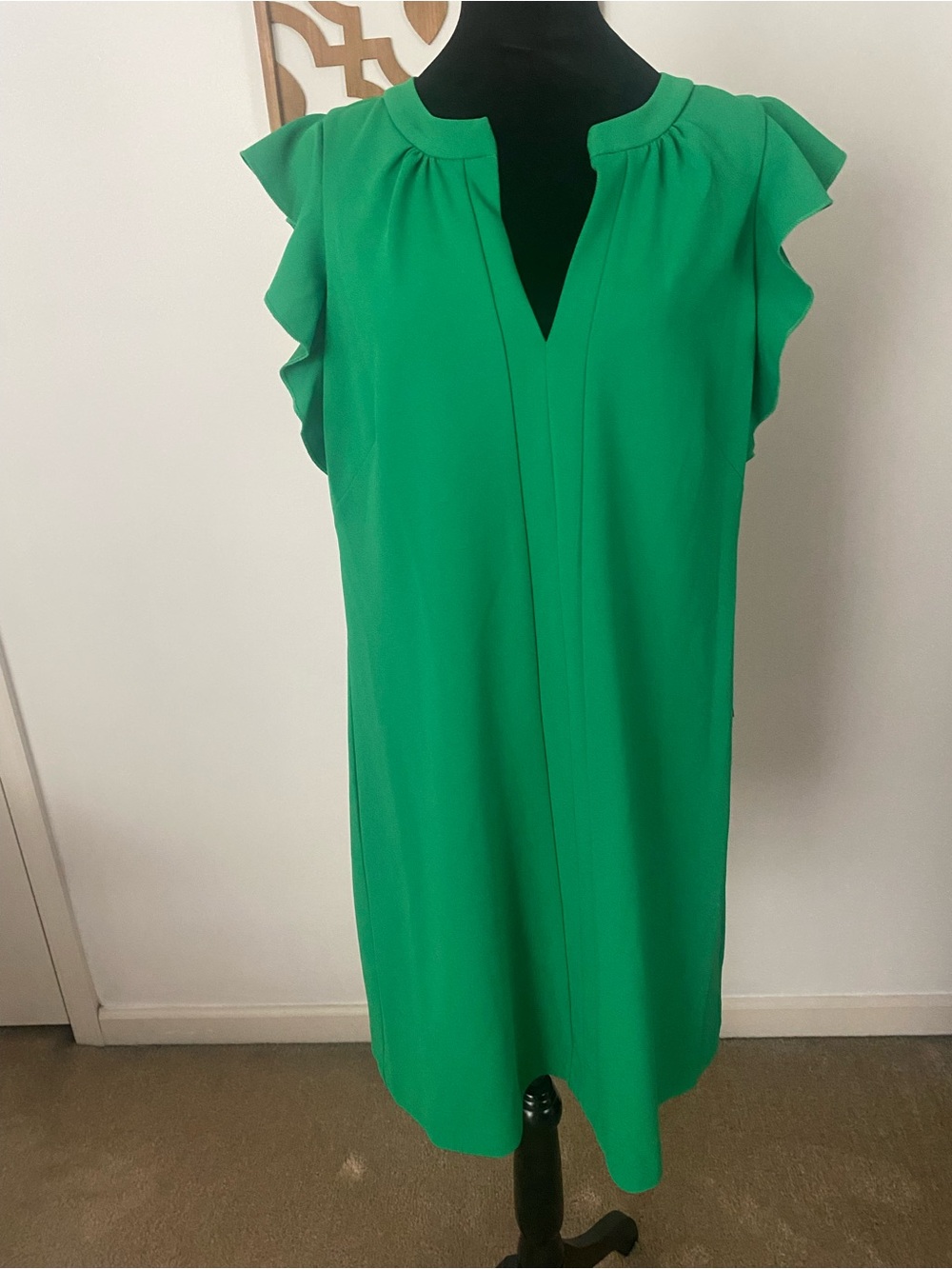 Vince Camuto Bright Green Flutter Sleeve Midi Dress